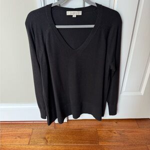 LOFT Women's Black V-Neck Top